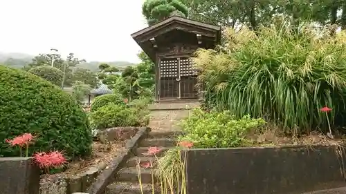 明鏡山龍雲寺の末社