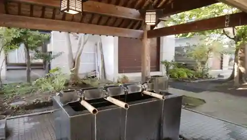 善知鳥神社の手水