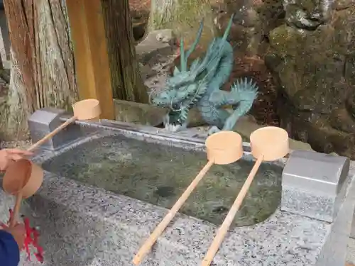 中之嶽神社の手水舎