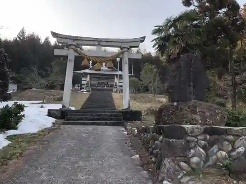 白鳥神社の鳥居