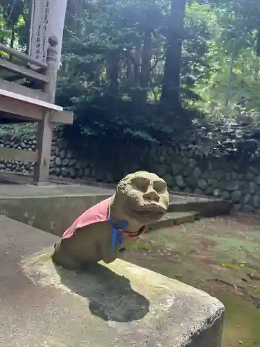 宇津貫熊野神社の{uncategorized: "未分類", other: "その他", undefined: "問題あり", building: "その他建物", grave: "お墓", sacred_gate: "鳥居", guardian: "狛犬", statue: "像", buddha: "仏像", history: "歴史", nature: "自然", garden: "庭園", animal: "動物", pagoda: "塔", temizu: "手水舎", mountain_gate: "山門・神門", sanctuary: "本殿・本堂", subordinate: "末社・摂社", art: "芸術", scenery: "景色", jizo: "地蔵", ema: "絵馬", goshuin: "御朱印", omikuji: "おみくじ", items: "授与品その他", amulet: "お守り", goshuincho: "御朱印帳", eats: "食事", festival: "お祭り", votive_dance: "神楽", shichigosan: "七五三参", wedding: "結婚式", experience: "体験その他", initially: "初詣", around: "周辺", anti_infection: "感染症対策"}
