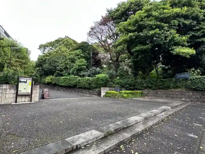 千鳥ヶ淵戦没者墓苑(東京都)