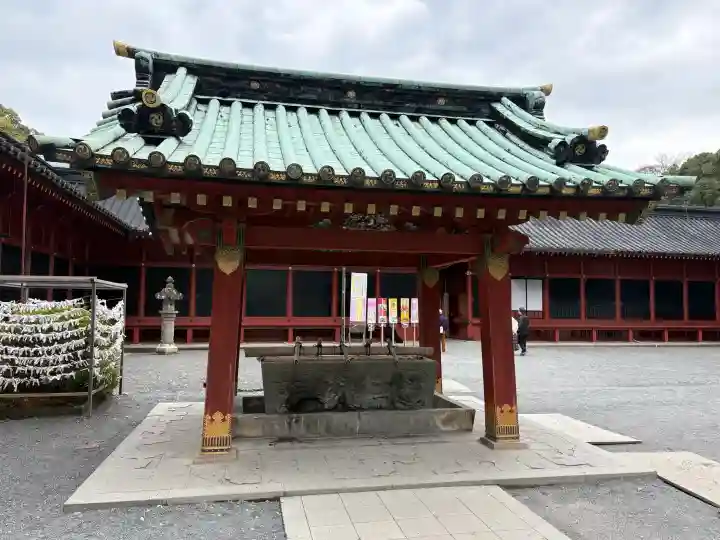 静岡浅間神社の{uncategorized: "未分類", other: "その他", undefined: "問題あり", building: "その他建物", grave: "お墓", sacred_gate: "鳥居", guardian: "狛犬", statue: "像", buddha: "仏像", history: "歴史", nature: "自然", garden: "庭園", animal: "動物", pagoda: "塔", temizu: "手水舎", mountain_gate: "山門・神門", sanctuary: "本殿・本堂", subordinate: "末社・摂社", art: "芸術", scenery: "景色", jizo: "地蔵", ema: "絵馬", goshuin: "御朱印", omikuji: "おみくじ", items: "授与品その他", amulet: "お守り", goshuincho: "御朱印帳", eats: "食事", festival: "お祭り", votive_dance: "神楽", shichigosan: "七五三参", wedding: "結婚式", experience: "体験その他", initially: "初詣", around: "周辺", anti_infection: "感染症対策"}