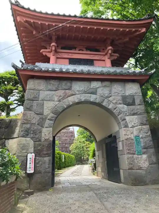 普門院の山門・神門