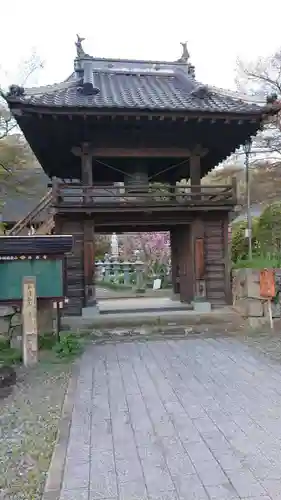 法泉寺の山門