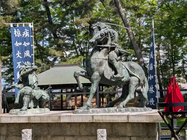 川中島古戦場八幡社の{uncategorized: "未分類", other: "その他", undefined: "問題あり", building: "その他建物", grave: "お墓", sacred_gate: "鳥居", guardian: "狛犬", statue: "像", buddha: "仏像", history: "歴史", nature: "自然", garden: "庭園", animal: "動物", pagoda: "塔", temizu: "手水舎", mountain_gate: "山門・神門", sanctuary: "本殿・本堂", subordinate: "末社・摂社", art: "芸術", scenery: "景色", jizo: "地蔵", ema: "絵馬", goshuin: "御朱印", omikuji: "おみくじ", items: "授与品その他", amulet: "お守り", goshuincho: "御朱印帳", eats: "食事", festival: "お祭り", votive_dance: "神楽", shichigosan: "七五三参", wedding: "結婚式", experience: "体験その他", initially: "初詣", around: "周辺", anti_infection: "感染症対策"}