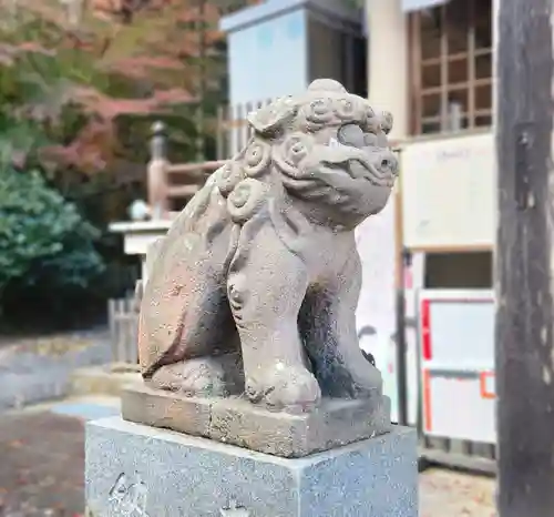 青麻神社の狛犬