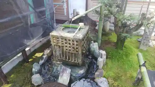 常性寺の手水舎