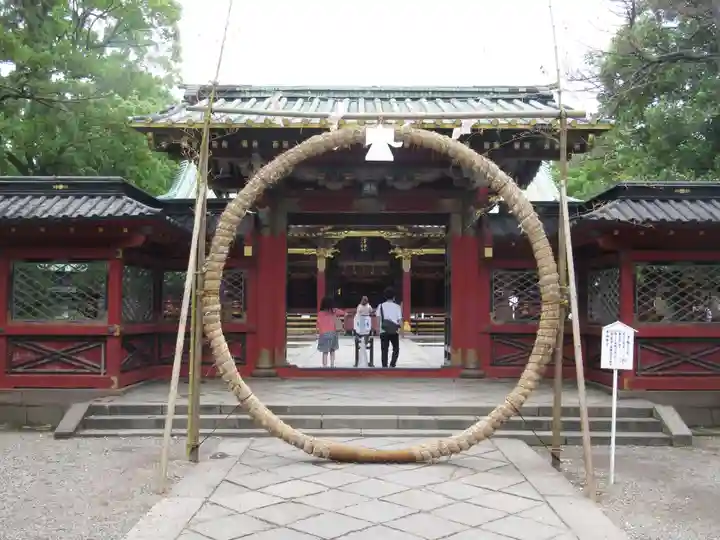 根津神社の山門・神門