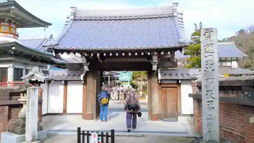 正法寺の山門・神門