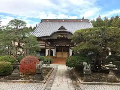長泉寺の本殿・本堂