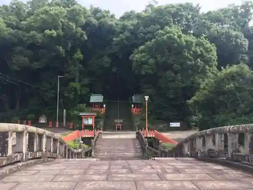 新田神社の建物その他