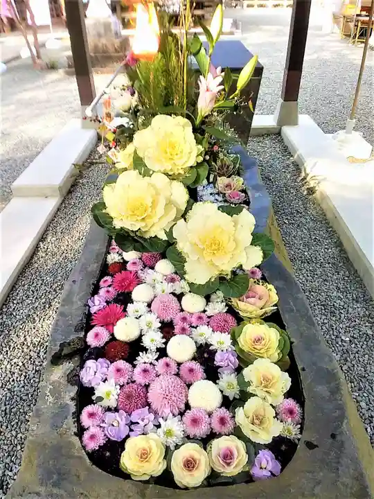 福母八幡宮の手水舎