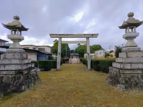 井出神社の鳥居