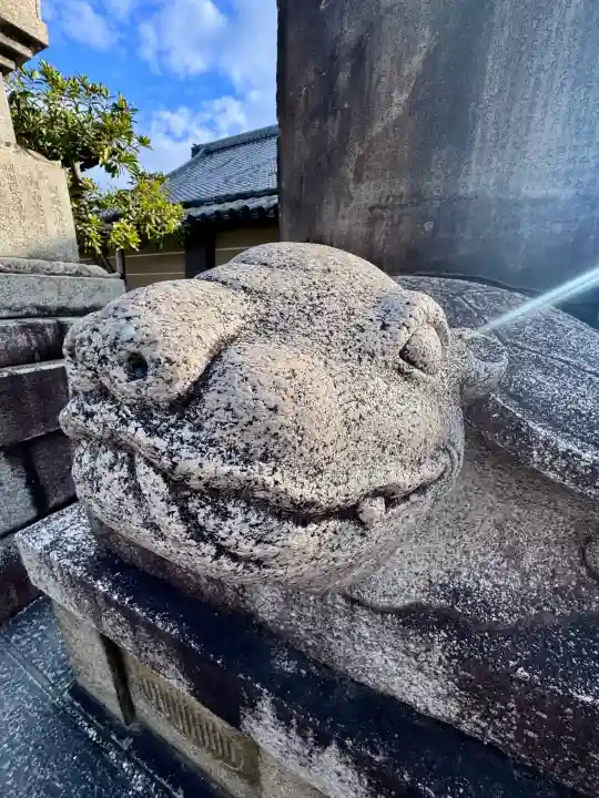 東寺(教王護国寺)の{uncategorized: "未分類", other: "その他", undefined: "問題あり", building: "その他建物", grave: "お墓", sacred_gate: "鳥居", guardian: "狛犬", statue: "像", buddha: "仏像", history: "歴史", nature: "自然", garden: "庭園", animal: "動物", pagoda: "塔", temizu: "手水舎", mountain_gate: "山門・神門", sanctuary: "本殿・本堂", subordinate: "末社・摂社", art: "芸術", scenery: "景色", jizo: "地蔵", ema: "絵馬", goshuin: "御朱印", omikuji: "おみくじ", items: "授与品その他", amulet: "お守り", goshuincho: "御朱印帳", eats: "食事", festival: "お祭り", votive_dance: "神楽", shichigosan: "七五三参", wedding: "結婚式", experience: "体験その他", initially: "初詣", around: "周辺", anti_infection: "感染症対策"}