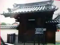 誕生寺の山門・神門