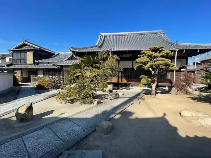 円乗寺の本殿・本堂