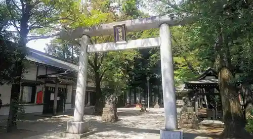 神明社の鳥居