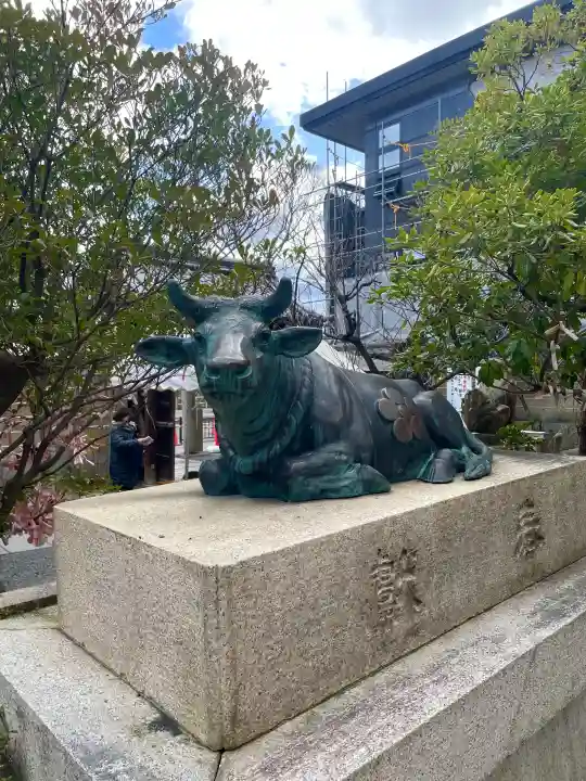 菅原院天満宮神社の{uncategorized: "未分類", other: "その他", undefined: "問題あり", building: "その他建物", grave: "お墓", sacred_gate: "鳥居", guardian: "狛犬", statue: "像", buddha: "仏像", history: "歴史", nature: "自然", garden: "庭園", animal: "動物", pagoda: "塔", temizu: "手水舎", mountain_gate: "山門・神門", sanctuary: "本殿・本堂", subordinate: "末社・摂社", art: "芸術", scenery: "景色", jizo: "地蔵", ema: "絵馬", goshuin: "御朱印", omikuji: "おみくじ", items: "授与品その他", amulet: "お守り", goshuincho: "御朱印帳", eats: "食事", festival: "お祭り", votive_dance: "神楽", shichigosan: "七五三参", wedding: "結婚式", experience: "体験その他", initially: "初詣", around: "周辺", anti_infection: "感染症対策"}