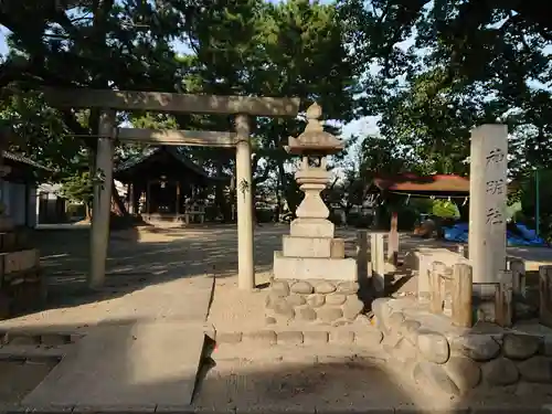 神明社の鳥居