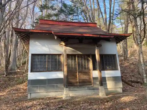 温根湯神社の本殿