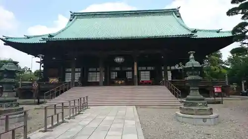 護国寺の本殿・本堂