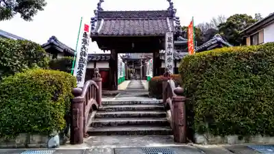 常福寺の山門・神門