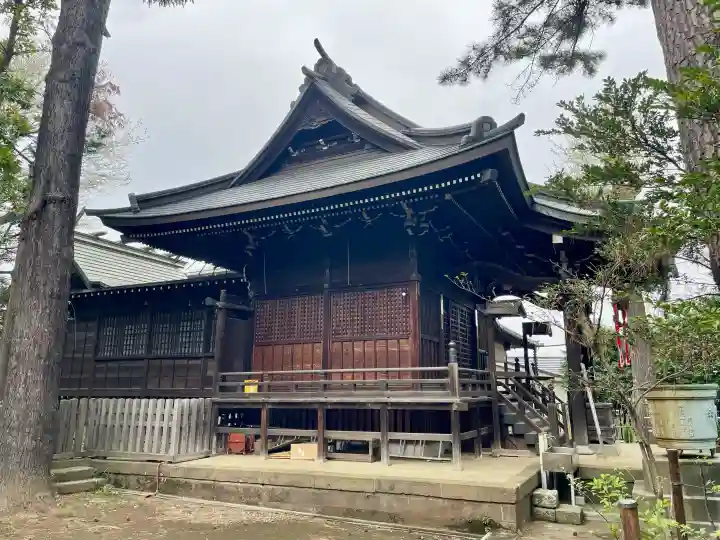 上高田氷川神社の{uncategorized: "未分類", other: "その他", undefined: "問題あり", building: "その他建物", grave: "お墓", sacred_gate: "鳥居", guardian: "狛犬", statue: "像", buddha: "仏像", history: "歴史", nature: "自然", garden: "庭園", animal: "動物", pagoda: "塔", temizu: "手水舎", mountain_gate: "山門・神門", sanctuary: "本殿・本堂", subordinate: "末社・摂社", art: "芸術", scenery: "景色", jizo: "地蔵", ema: "絵馬", goshuin: "御朱印", omikuji: "おみくじ", items: "授与品その他", amulet: "お守り", goshuincho: "御朱印帳", eats: "食事", festival: "お祭り", votive_dance: "神楽", shichigosan: "七五三参", wedding: "結婚式", experience: "体験その他", initially: "初詣", around: "周辺", anti_infection: "感染症対策"}