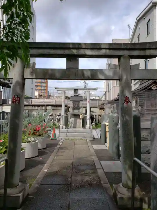 荻窪白山神社の鳥居
