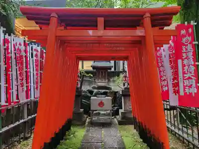 若宮八幡社の末社・摂社