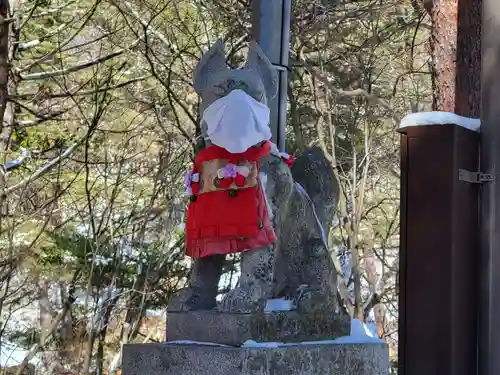 草津穴守稲荷神社の狛犬