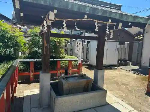 朱雀松尾總神社（松尾大社朱雀御旅所）の{uncategorized: "未分類", other: "その他", undefined: "問題あり", building: "その他建物", grave: "お墓", sacred_gate: "鳥居", guardian: "狛犬", statue: "像", buddha: "仏像", history: "歴史", nature: "自然", garden: "庭園", animal: "動物", pagoda: "塔", temizu: "手水舎", mountain_gate: "山門・神門", sanctuary: "本殿・本堂", subordinate: "末社・摂社", art: "芸術", scenery: "景色", jizo: "地蔵", ema: "絵馬", goshuin: "御朱印", omikuji: "おみくじ", items: "授与品その他", amulet: "お守り", goshuincho: "御朱印帳", eats: "食事", festival: "お祭り", votive_dance: "神楽", shichigosan: "七五三参", wedding: "結婚式", experience: "体験その他", initially: "初詣", around: "周辺", anti_infection: "感染症対策"}