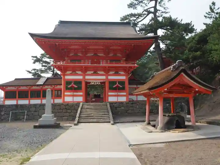日御碕神社の山門・神門