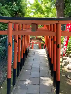 花園稲荷神社の鳥居