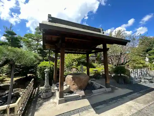 寳藏院の手水舎