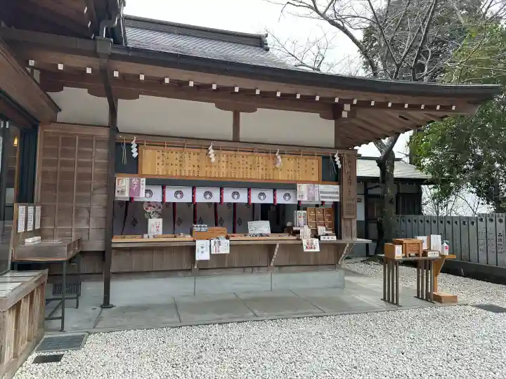 石切劔箭神社上之社の{uncategorized: "未分類", other: "その他", undefined: "問題あり", building: "その他建物", grave: "お墓", sacred_gate: "鳥居", guardian: "狛犬", statue: "像", buddha: "仏像", history: "歴史", nature: "自然", garden: "庭園", animal: "動物", pagoda: "塔", temizu: "手水舎", mountain_gate: "山門・神門", sanctuary: "本殿・本堂", subordinate: "末社・摂社", art: "芸術", scenery: "景色", jizo: "地蔵", ema: "絵馬", goshuin: "御朱印", omikuji: "おみくじ", items: "授与品その他", amulet: "お守り", goshuincho: "御朱印帳", eats: "食事", festival: "お祭り", votive_dance: "神楽", shichigosan: "七五三参", wedding: "結婚式", experience: "体験その他", initially: "初詣", around: "周辺", anti_infection: "感染症対策"}