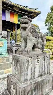 成田山新勝寺の狛犬