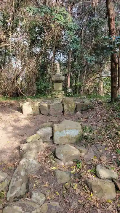 大御堂寺(野間大坊)の{uncategorized: "未分類", other: "その他", undefined: "問題あり", building: "その他建物", grave: "お墓", sacred_gate: "鳥居", guardian: "狛犬", statue: "像", buddha: "仏像", history: "歴史", nature: "自然", garden: "庭園", animal: "動物", pagoda: "塔", temizu: "手水舎", mountain_gate: "山門・神門", sanctuary: "本殿・本堂", subordinate: "末社・摂社", art: "芸術", scenery: "景色", jizo: "地蔵", ema: "絵馬", goshuin: "御朱印", omikuji: "おみくじ", items: "授与品その他", amulet: "お守り", goshuincho: "御朱印帳", eats: "食事", festival: "お祭り", votive_dance: "神楽", shichigosan: "七五三参", wedding: "結婚式", experience: "体験その他", initially: "初詣", around: "周辺", anti_infection: "感染症対策"}