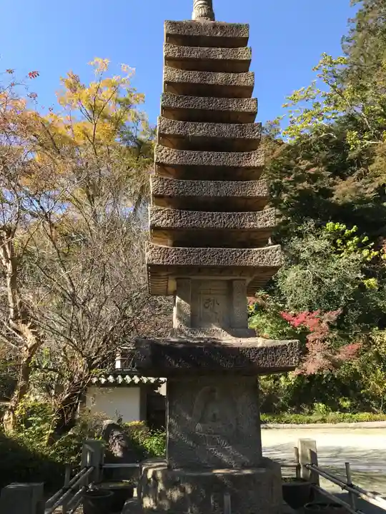覚園寺の塔