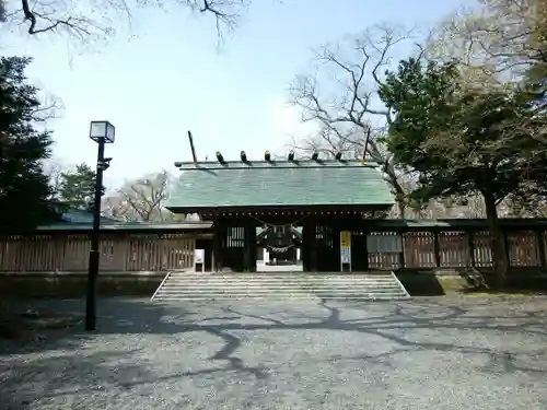 千歳神社の山門・神門