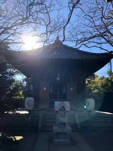 宝戒寺の本殿・本堂