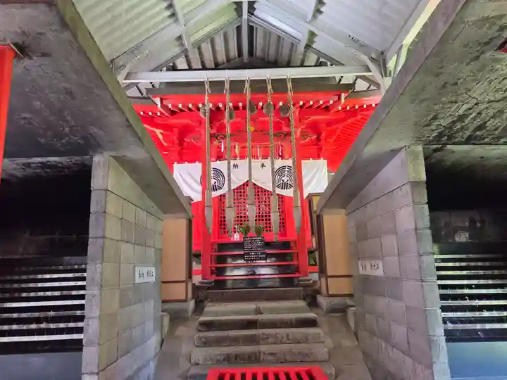 宝徳山稲荷大社(新潟県)