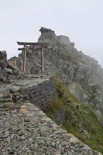 雄山神社峰本社の鳥居