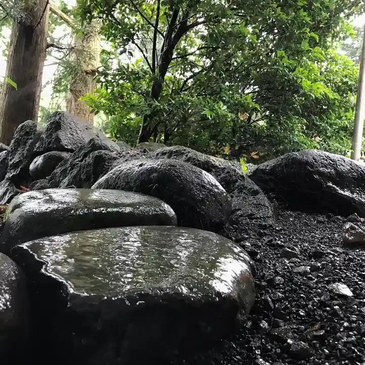高司神社〜むすびの神の鎮まる社〜の庭園