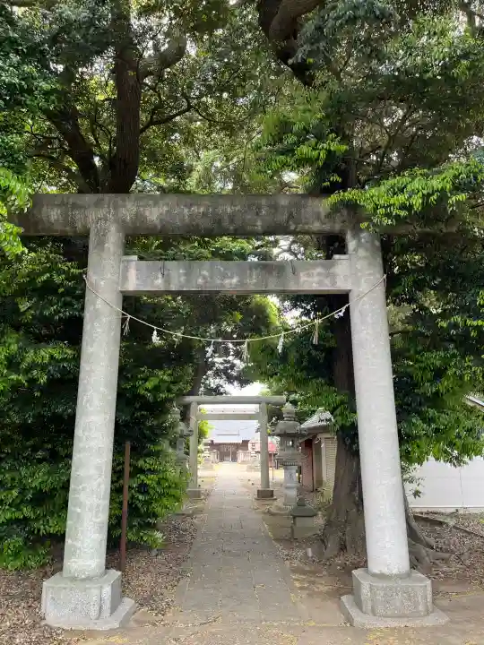 神明社の{uncategorized: "未分類", other: "その他", undefined: "問題あり", building: "その他建物", grave: "お墓", sacred_gate: "鳥居", guardian: "狛犬", statue: "像", buddha: "仏像", history: "歴史", nature: "自然", garden: "庭園", animal: "動物", pagoda: "塔", temizu: "手水舎", mountain_gate: "山門・神門", sanctuary: "本殿・本堂", subordinate: "末社・摂社", art: "芸術", scenery: "景色", jizo: "地蔵", ema: "絵馬", goshuin: "御朱印", omikuji: "おみくじ", items: "授与品その他", amulet: "お守り", goshuincho: "御朱印帳", eats: "食事", festival: "お祭り", votive_dance: "神楽", shichigosan: "七五三参", wedding: "結婚式", experience: "体験その他", initially: "初詣", around: "周辺", anti_infection: "感染症対策"}