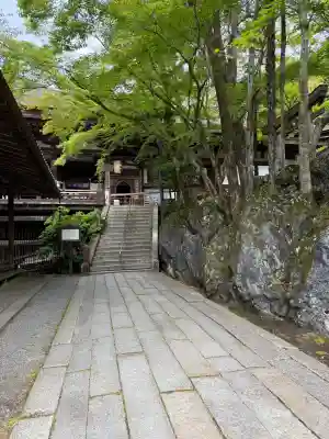 石山寺の{uncategorized: "未分類", other: "その他", undefined: "問題あり", building: "その他建物", grave: "お墓", sacred_gate: "鳥居", guardian: "狛犬", statue: "像", buddha: "仏像", history: "歴史", nature: "自然", garden: "庭園", animal: "動物", pagoda: "塔", temizu: "手水舎", mountain_gate: "山門・神門", sanctuary: "本殿・本堂", subordinate: "末社・摂社", art: "芸術", scenery: "景色", jizo: "地蔵", ema: "絵馬", goshuin: "御朱印", omikuji: "おみくじ", items: "授与品その他", amulet: "お守り", goshuincho: "御朱印帳", eats: "食事", festival: "お祭り", votive_dance: "神楽", shichigosan: "七五三参", wedding: "結婚式", experience: "体験その他", initially: "初詣", around: "周辺", anti_infection: "感染症対策"}