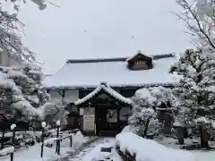 報恩寺の本殿