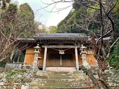 白鳥神社の本殿・本堂