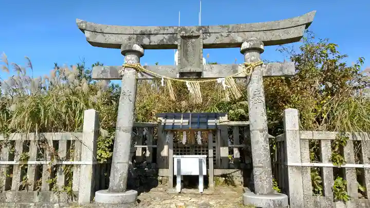 彌彦神社奥宮(御神廟)(新潟県)