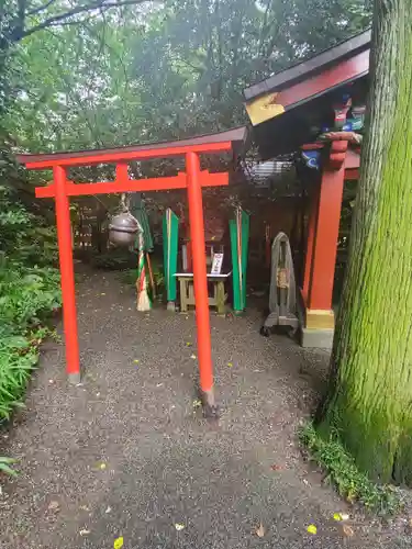 冠稲荷神社の末社